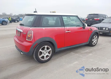 2007 Mini Cooper из США, поврежденный, VIN WMWMF33547TU61457